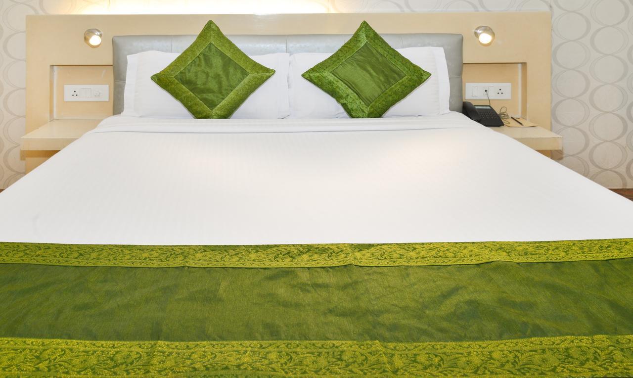 Treebo Check In By Oran Hotel Ню Делхи Екстериор снимка